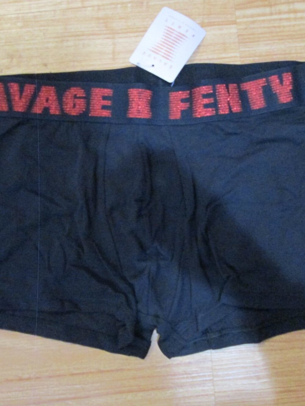 NWT Savage Fenty Men's Black w/Red Bling band Size Large Sexy & Sleek!